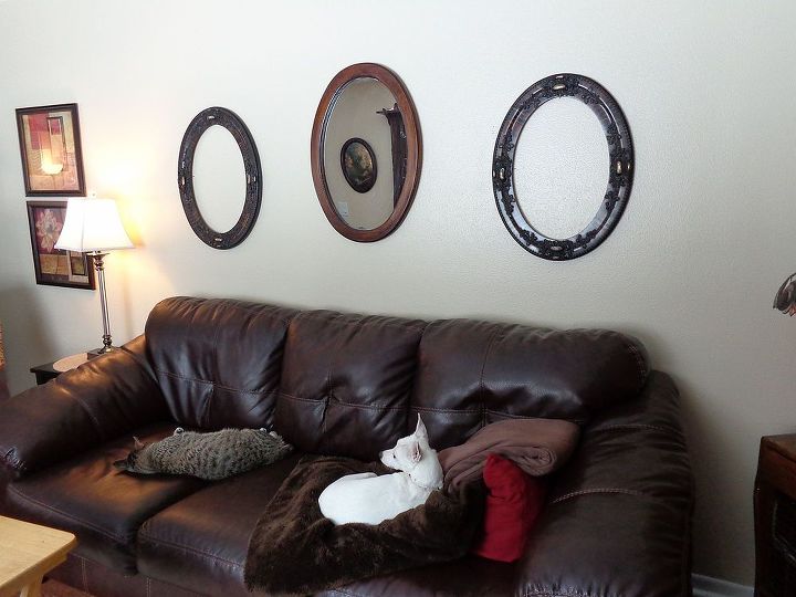 q looking for ideas for these frames, home decor, living room ideas, painted furniture, repurposing upcycling
