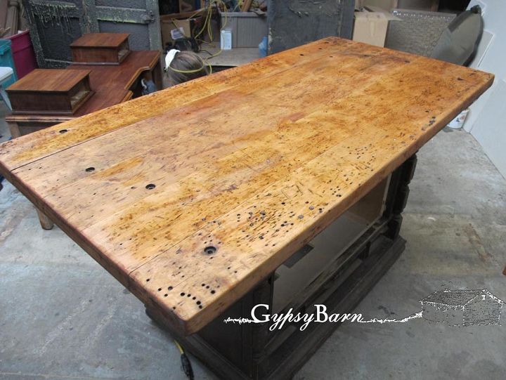 mechanics table to kitchen island, diy, how to, painted furniture, woodworking projects, Soaking in the pre stain condiioner