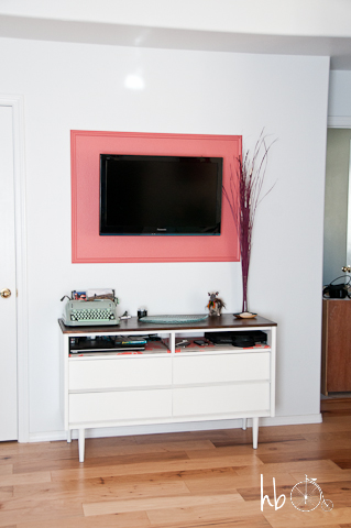 moldura diy para uma tv de tela plana, D sua televis o uma apar ncia intencional e distinta emoldurando a com acabamento em madeira