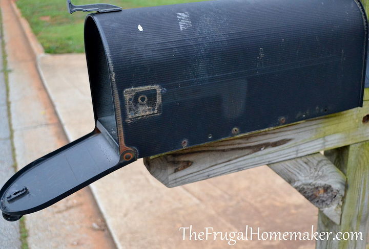 mailbox re do, curb appeal, painting, Was able to remove the flag and handles on the mailbox so it could be spray painted