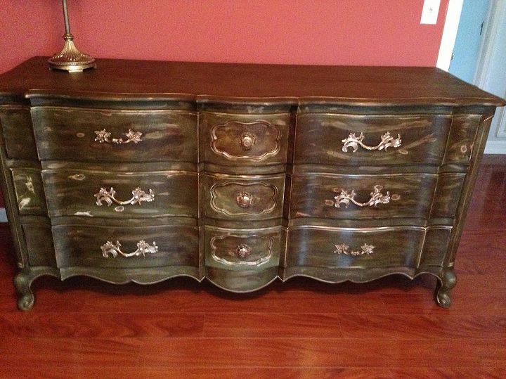 muebles pintados muebles de segunda mano con chalk paint y cera oscura, Dresser casi completa todav a tiene que angustia un poco y aplicar Annie Sloan cera clara y luego pulir