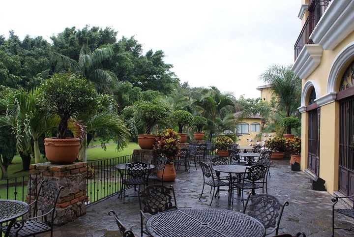 new pictures 7 14, landscape, outdoor living, Outdoor restaurant Costa Rica San Jose