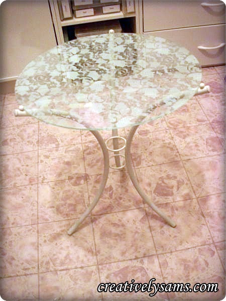 a lacy table, painted furniture, When the paint had dried I flipped the table top over so that the paint is on the underside put it on the table base