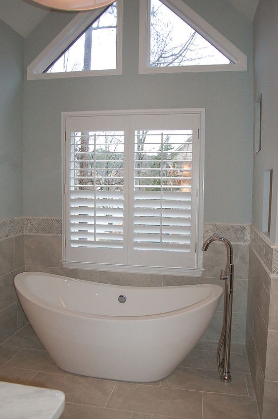 spa bath, bathroom ideas, home decor, home improvement, This is a free standing tub from Strom Plumbing