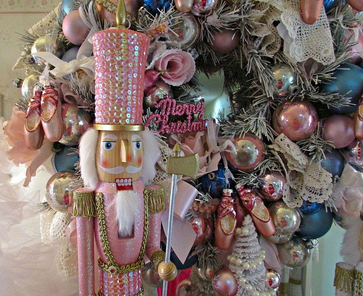 the nutcracker, christmas decorations, foyer, seasonal holiday decor