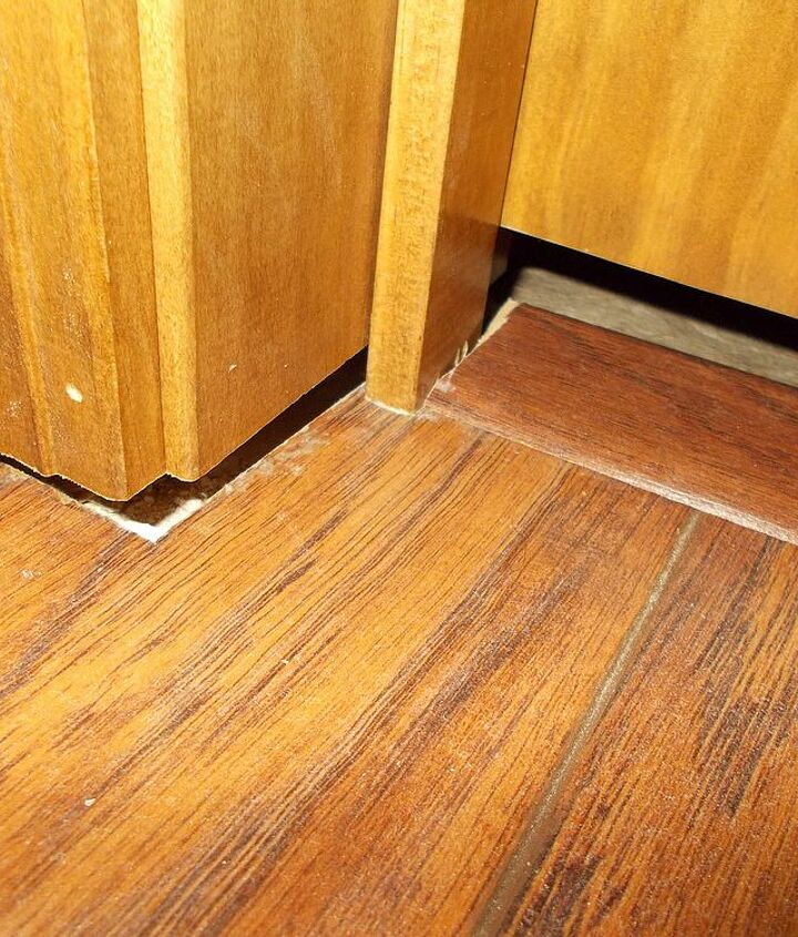 Laminate Flooring Gaps Between Skirting The Expert