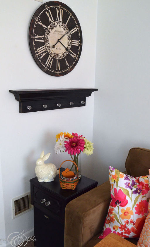 end table makeover decorating dilemma solution, painted furniture