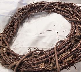 grass seed head wreath, crafts, gardening, seasonal holiday decor, wreaths, I started with a grapevine wreath this way when fall is over and the seeds are all faded I can just pull them out and have a new wreath for a new season