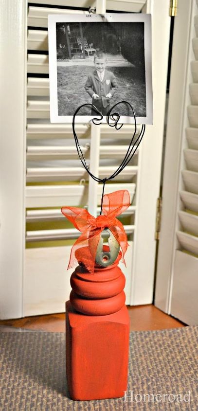 repurposed valentine s photo holder, repurposing upcycling, seasonal holiday d cor, valentines day ideas, Add wire in the shape of a heart to hold the photo A keyhole adds a little bling