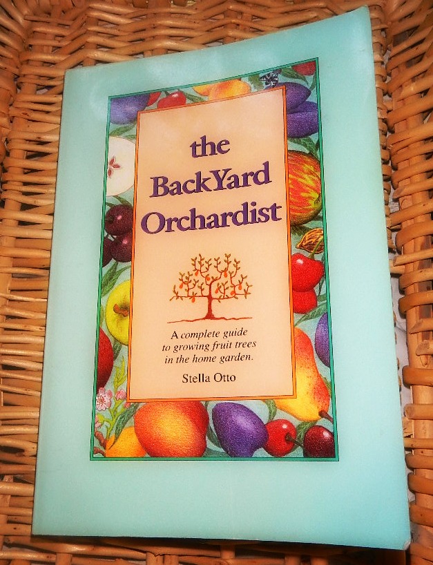 Book Review The Backyard Orchardist Hometalk book review the backyard orchardist, gardening, homesteading - Book Review The Backyard Orchardist Hometalk