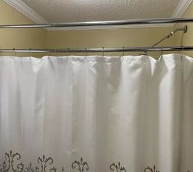 The gorgeous reason this woman hangs another curtain rod in her shower