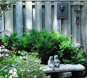 10 great ways to dress up a garden wall or fence, fences, gardening, landscape, outdoor living, 5 Create a little seating area
