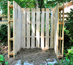 pallet paradise, pallet projects, Another view of the compost bin by YHL before it was complete