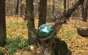 Lighted gazing ball mounted in an old log / Instructions included!
