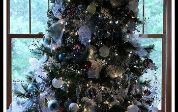 A Wintry Christmas Tree