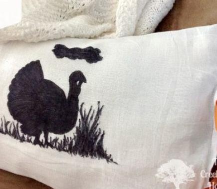 super easy turkey silhouette pillow cover, crafts, thanksgiving decorations