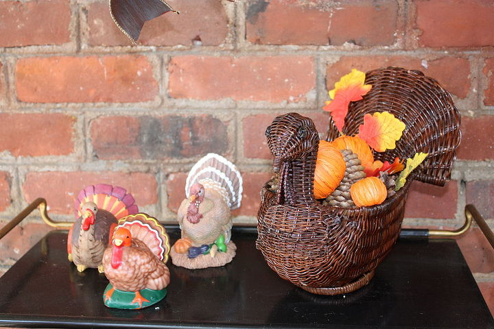 thanksgiving decorating, seasonal holiday d cor, thanksgiving decorations, New turkeys on my porch