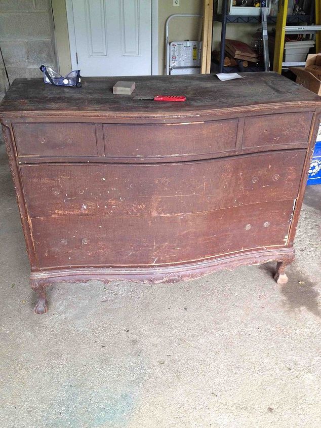 q restoring an old dresser, painted furniture, Vintage Dresser Upcycle project
