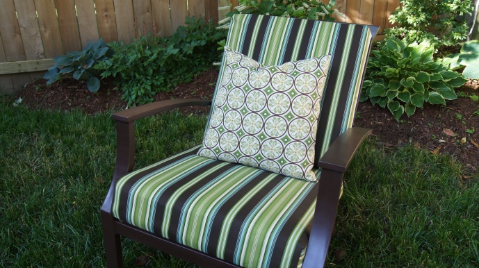 sew easy way to cover those old outdoor cushions, outdoor furniture, painted furniture, reupholster