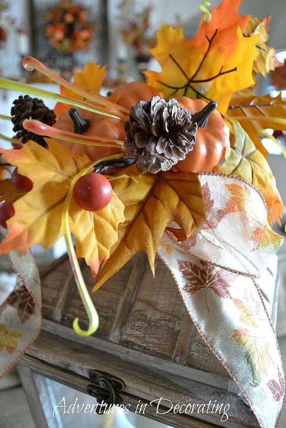 a simple and free fall vignette, seasonal holiday decor, and a Fall crown was added just because
