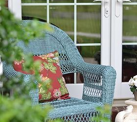 colorful wicker chairs summer makeover, outdoor furniture, painted furniture