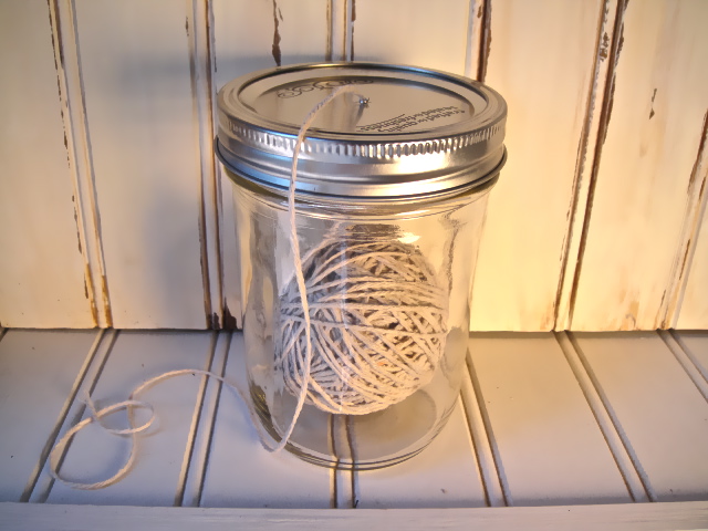 simple, crafts, mason jars, String gathered in a mason jar