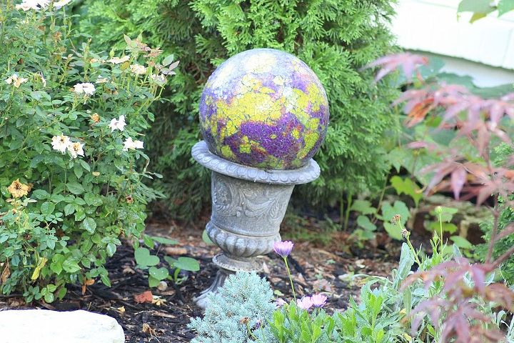 st louis mo garden globes, gardening, Mosaic globe in an old planter