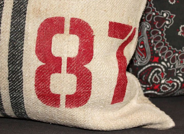 almohadas de saco de grano con plantilla, Primer plano del 87 en mi almohada de saco de grano