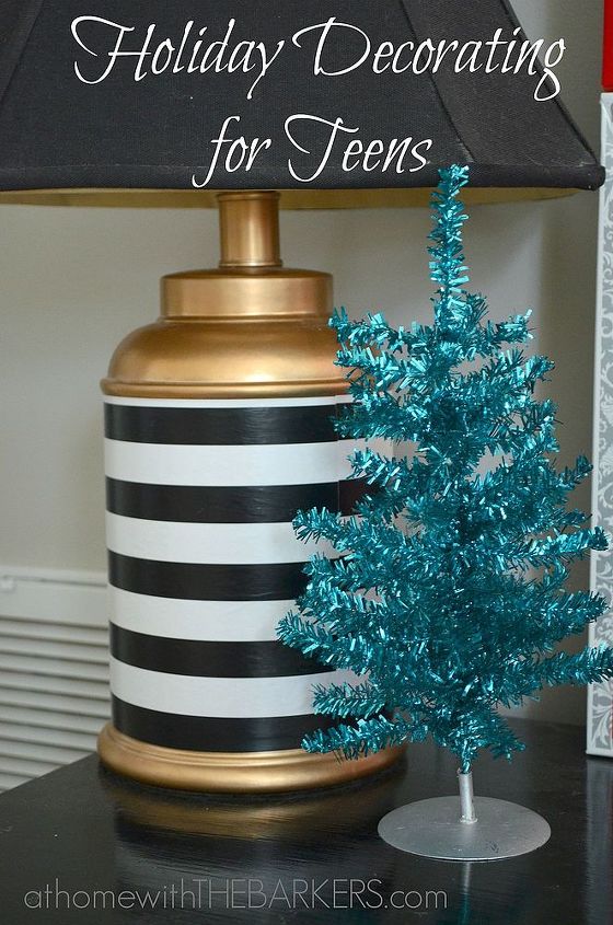 holiday decorating for teen girls, bedroom ideas, seasonal holiday decor, Table top tree also 1 from Target