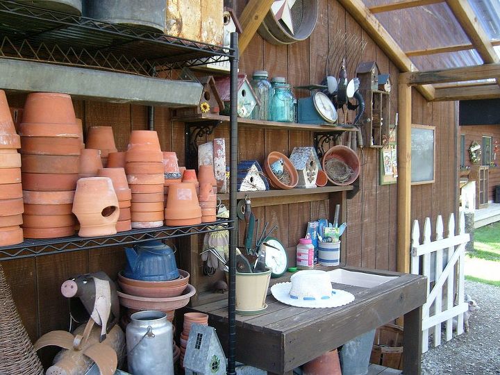 pics from my yard, gardening, outdoor living, Another pic of the potting shed