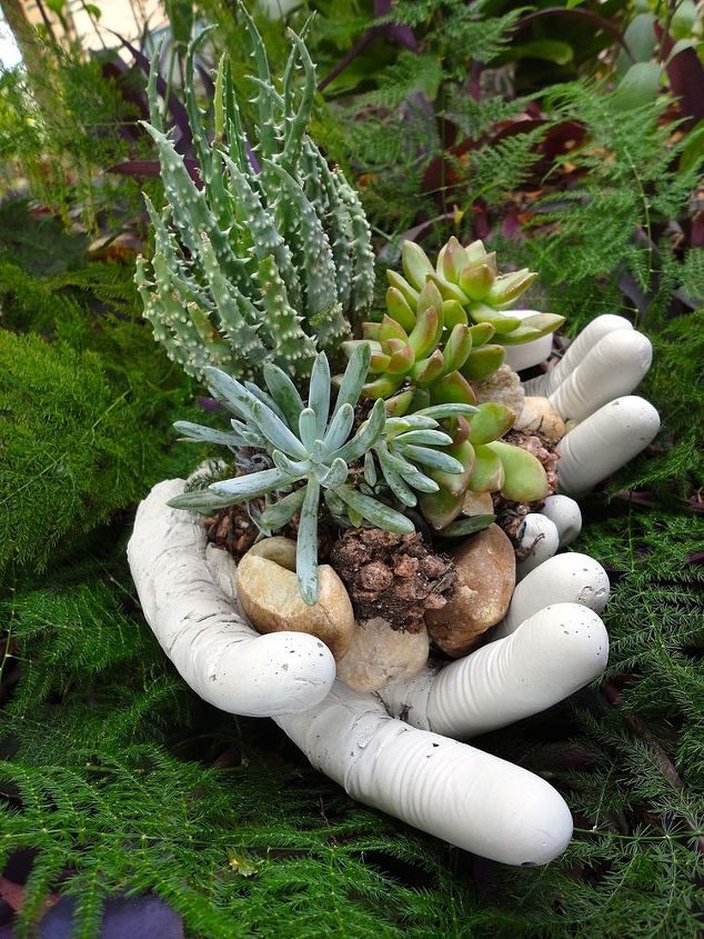 make these super easy concrete hand planters bowls in 20 minutes, concrete masonry, diy, gardening, how to, outdoor living, succulents