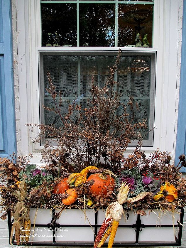 fall decorating at our fairfield home garden, flowers, gardening, halloween decorations, seasonal holiday d cor, Fall Window Box
