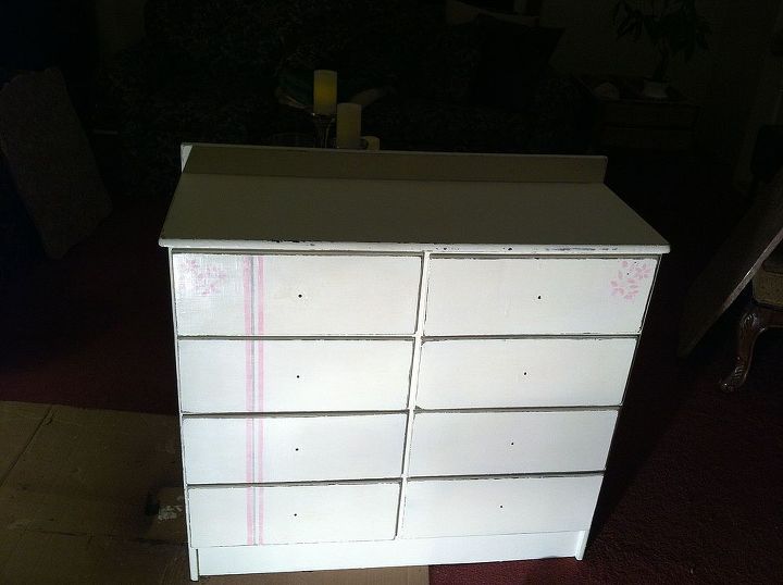 new look for an old dresser, bedroom ideas, chalk paint, painted furniture, shabby chic