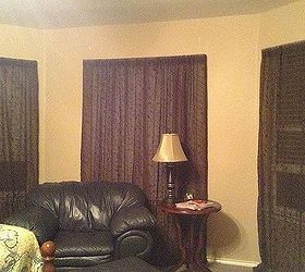 diy cornices for bedroom no wood or hammer needed, bedroom ideas, diy, home decor, how to, BEFORE You can see the edge of my bed bedspread which is my inspiration I love the sheers as I have 2 inch blinds and don t really need actual curtains BUT I needed some color on this side of the room