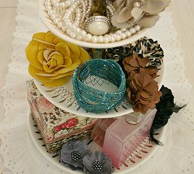 just wanted to share i did some organizing and gave a 2nd guest bedroom some, home decor, organizing, repurposing upcycling, thrift store tiered candy dish holds favorite accessories