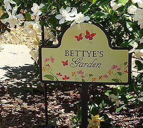 our memory garden my husband s mother was a wonderful gardener and had the greenest, gardening, Grandma s memory garden