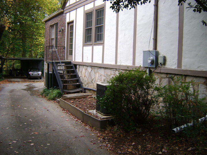 project safe stairs, curb appeal, home maintenance repairs, stairs, The stairs leading up to the side door