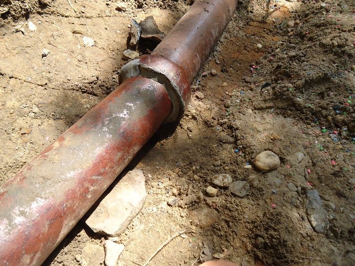 Clay Sewer Pipes And The Problems They Present