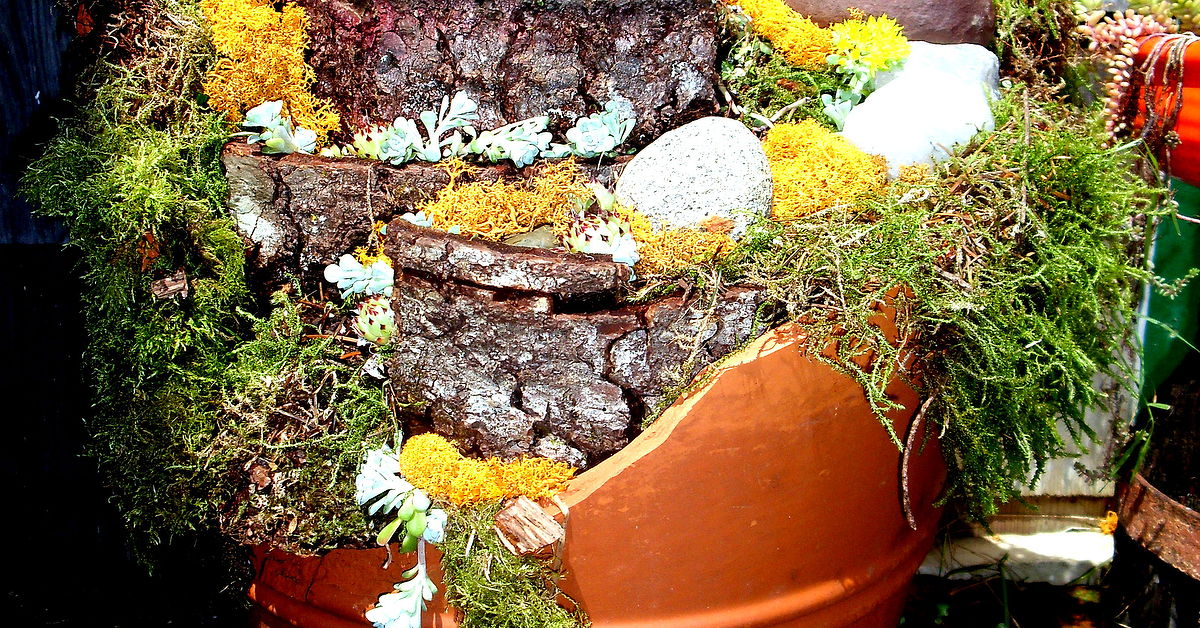 Recycling Broken Terra Cotta Pots Hometalk