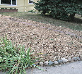 xeriscaping yard, The front xeriscape area a blank mulchy slate waiting for a solid spring planting plan