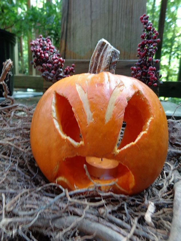 simple spooky halloween crafts, crafts, halloween decorations, seasonal holiday decor, wreaths, Devil Pumpkin with Sumac ears