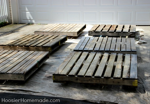 how to build a wood pallet deck, decks, diy, outdoor furniture, pallet, repurposing upcycling, woodworking projects