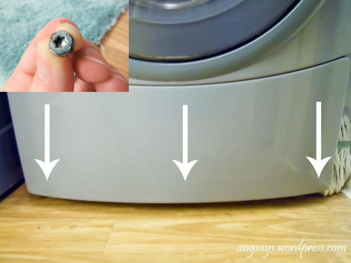 como limpar um filtro de mquina de lavar, Remova os tr s parafusos T20 que prendem o painel frontal