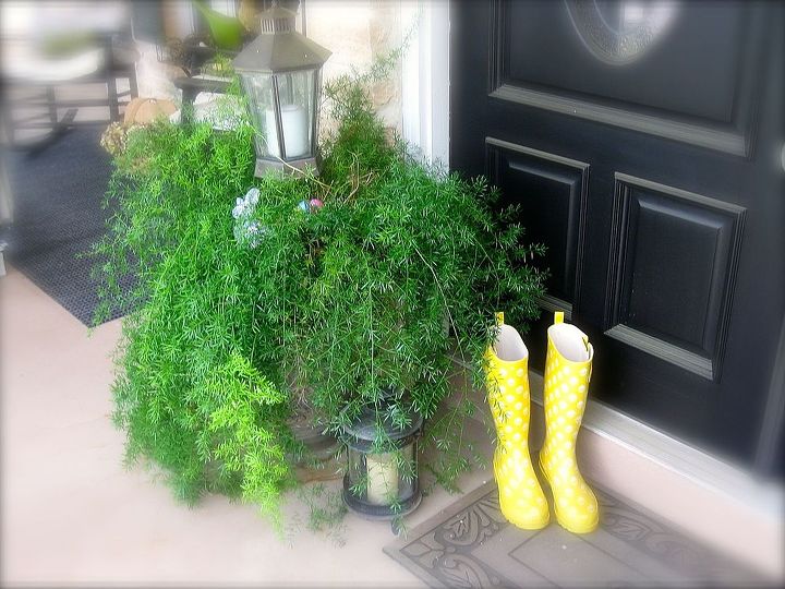 rain boots for the porch, flowers, gardening, patio, porches, repurposing upcycling
