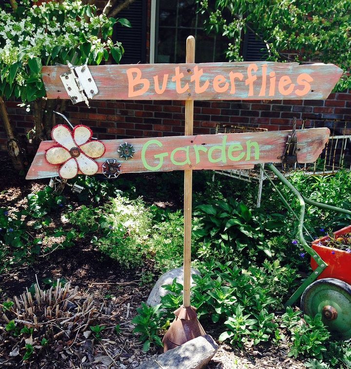 yard art out of reclaimed barn wood, crafts, outdoor living, woodworking projects