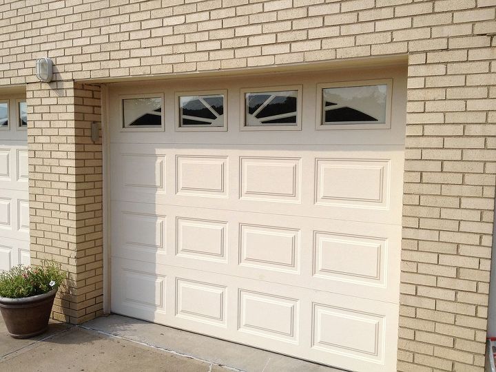 garage door maintenance, doors, garage doors, garages, home maintenance repairs, how to, Traditional Roll Up Garage Door