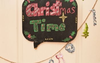 Glitter and Glue Christmas Ornament Banner Tutorial