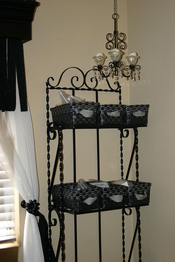 my craft room, craft rooms, home decor, Dollar Store baskets Handles are made from wide striped ribbon