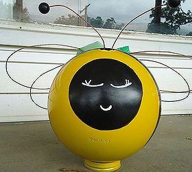 bowling ball yard art, crafts, Bee 2