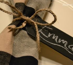how to make chalkboard tags, chalkboard paint, crafts, Chalkboard tags used with twine as a napkin ring place setting tag